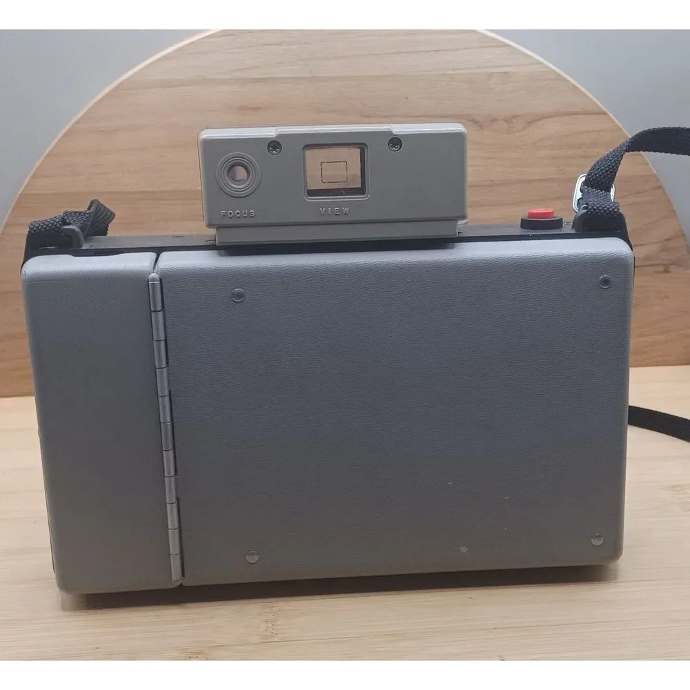 Vintage 1967 Polaroid Land Camera 220 Packfilm Camera
